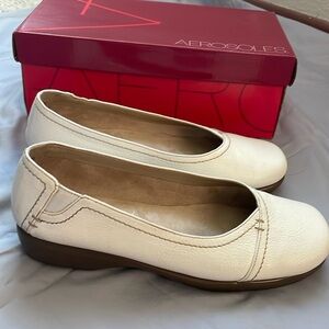 Aerosoles Richmond white womens shoes | size 8M